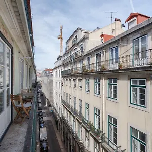  Quarto em Acomodações Particulares Bedroom In Shared House In Chiado - Historic Center Of